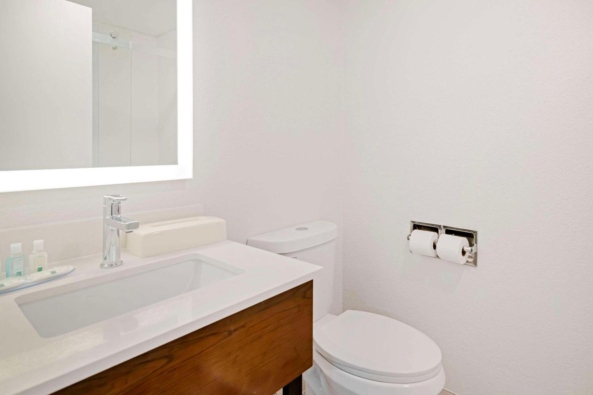 Quality Inn Lebanon Exterior photo